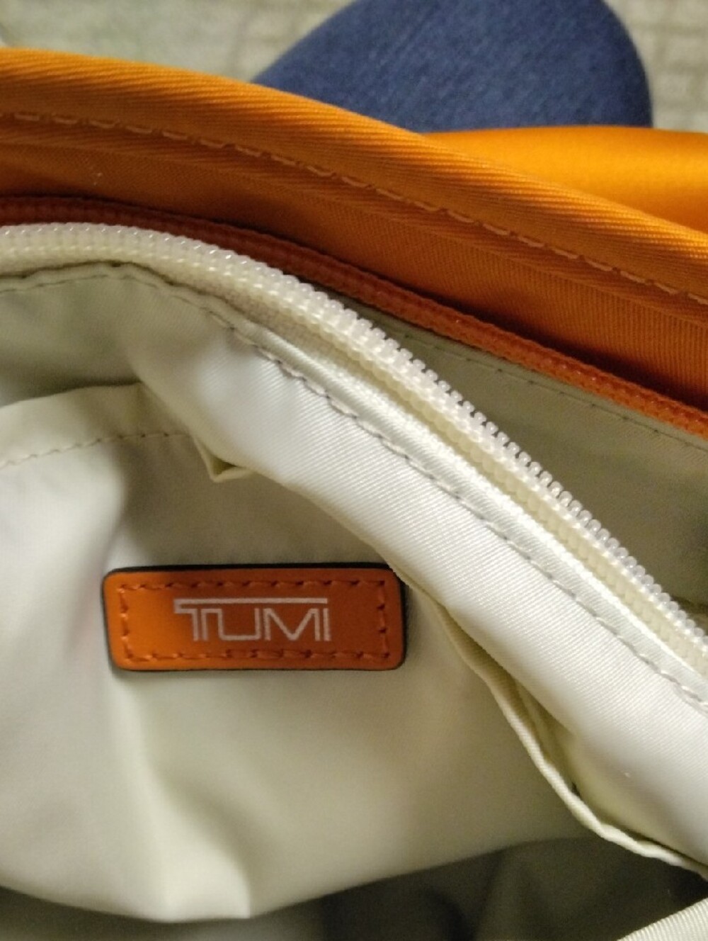 Tumi Orange Nylon Crossbody Shoulder Bag - Picture 3 of 3
